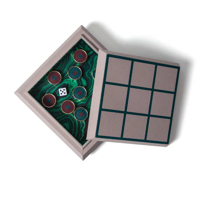 Tic Tac Toe Box